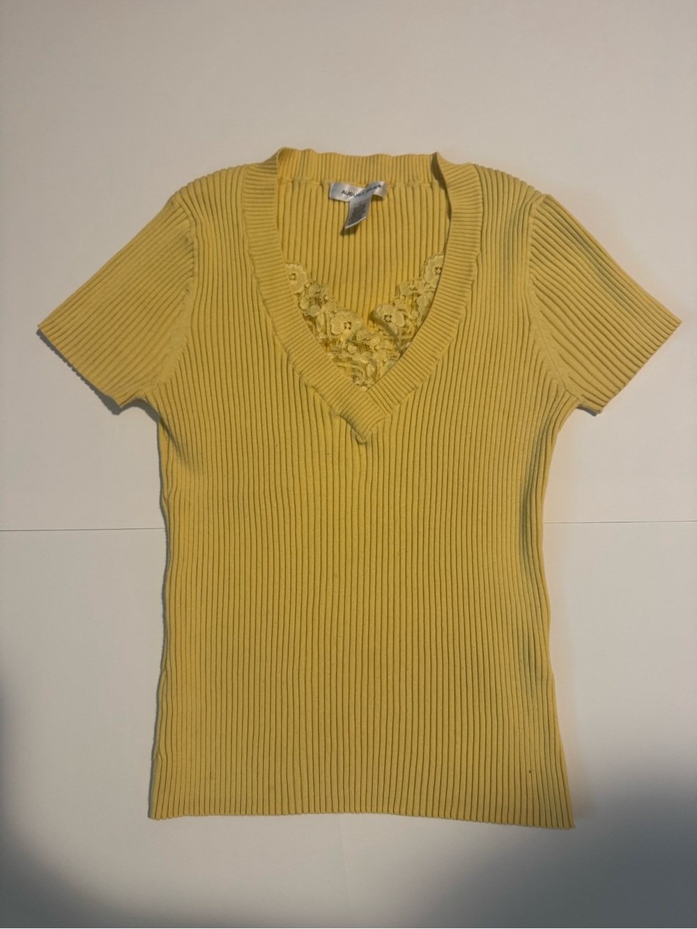 Yellow Ribbed V‑Neck Lace Trim Women's Top